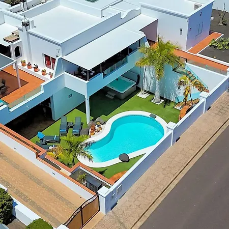 Villa Marina Short Walk To Centre Private Heated Pool *