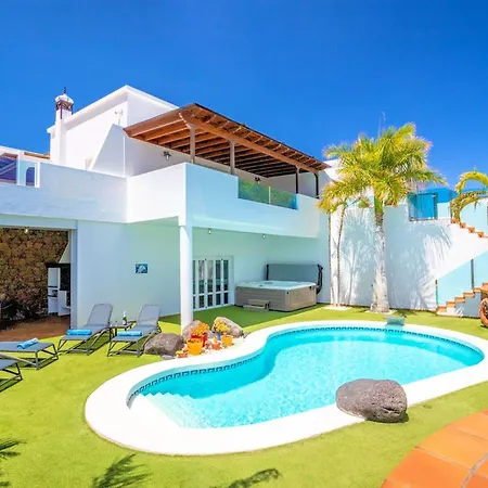Marina Short Walk To Centre Private Heated Pool * Puerto Calero