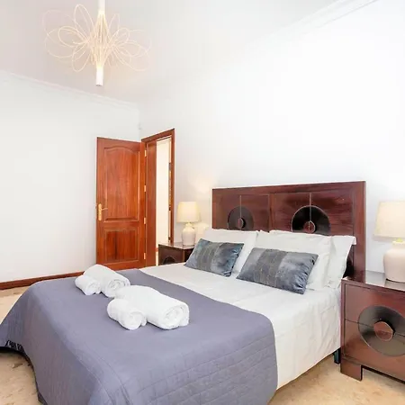 Villa Marina Short Walk To Centre Private Heated Pool